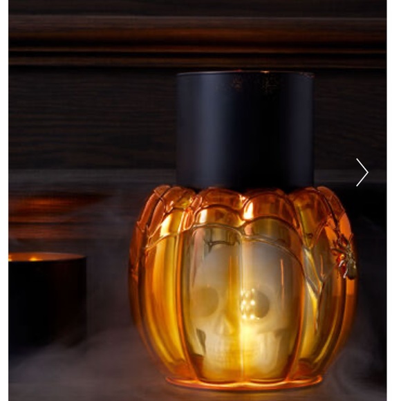 Bath & Body Works Other - 🎃 BBW Pumpkin Skull 3-Wick Candle Holder NEW